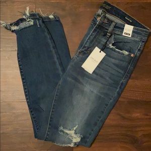 JUDY BLUE HIGH WAIST DISTRESSED SKINNY 5/27